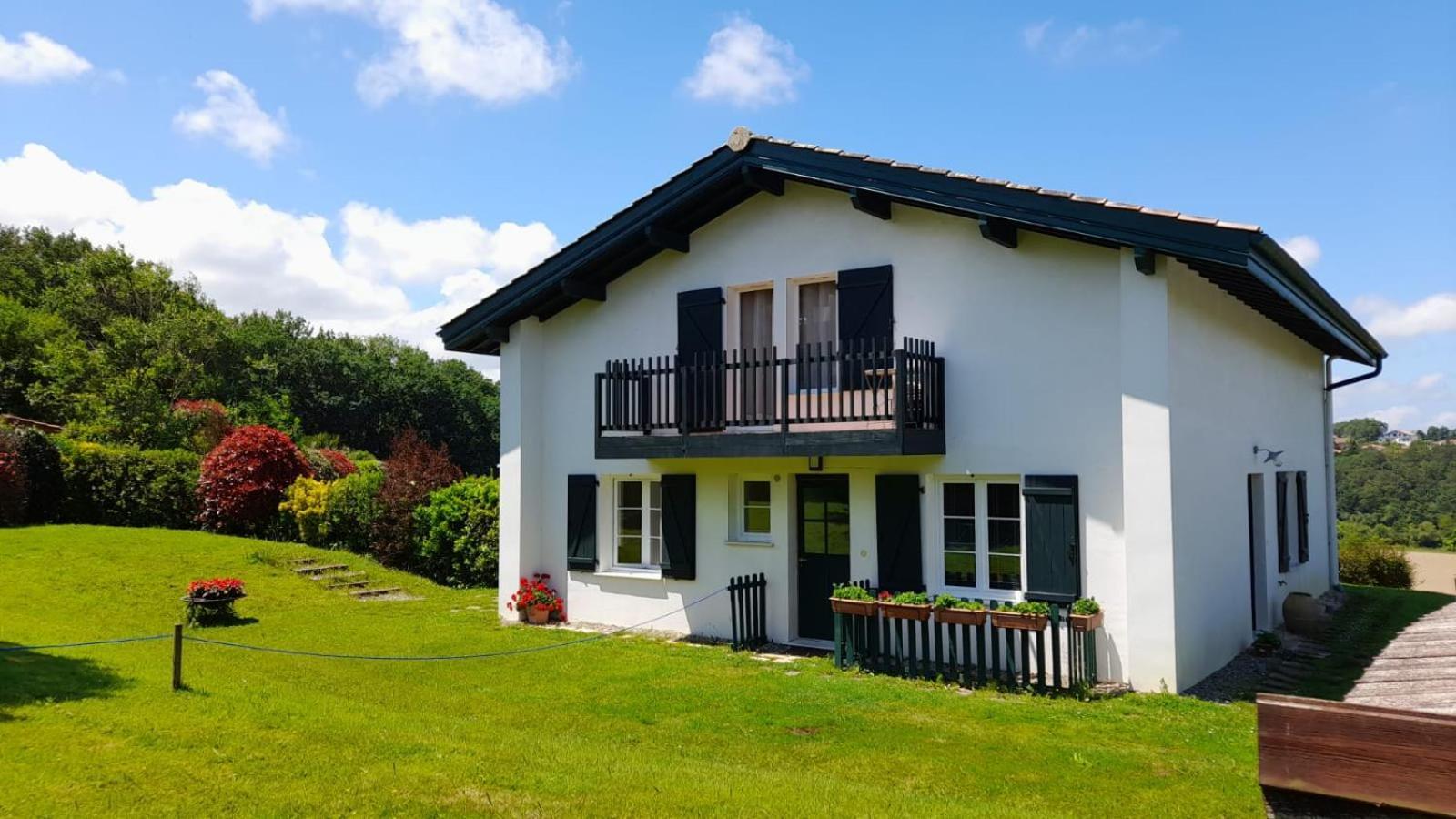 Maison Ihi-Toki - Apartamento Planta Baja T2 40M2 - Apartamento Planta Alta T3 54M2 Saint-Pée-sur-Nivelle Eksteriør bilde